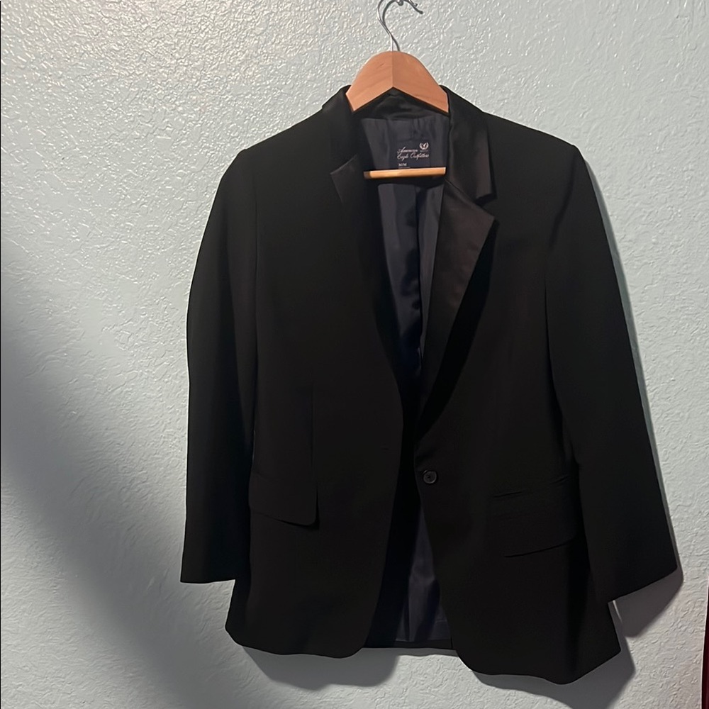 Women’s Black Blazer